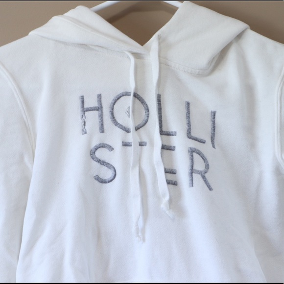 Hollister hooded sweater - Picture 2 of 3